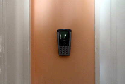 /Portals/3/UltraPhotoGallery/2060/10/thumbs/4.4.2.2011-alarme-clavier-commande-interieur-2-carrondo.jpg