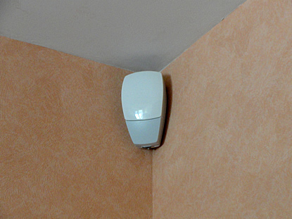 /Portals/3/UltraPhotoGallery/2060/10/thumbs/4.4.2.2011-alarme-detecteur-de-presence-carrondo_electricien.jpg